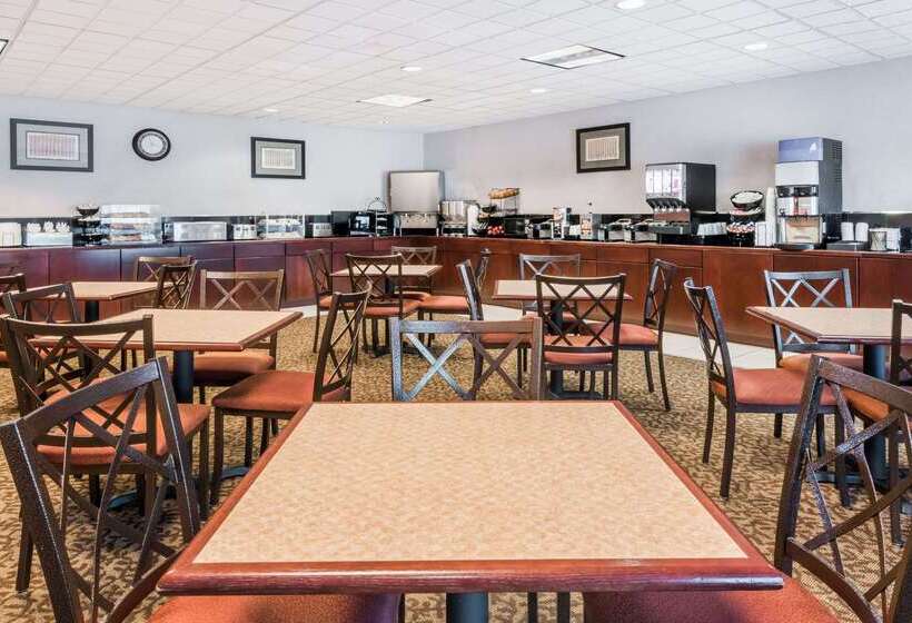 Отель Ramada By Wyndham Harrisburg/hershey Area