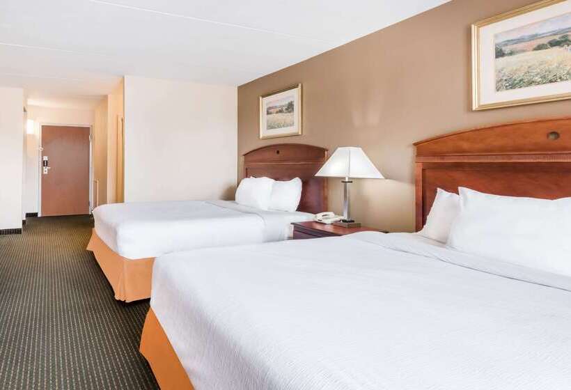 호텔 Ramada By Wyndham Harrisburg/hershey Area