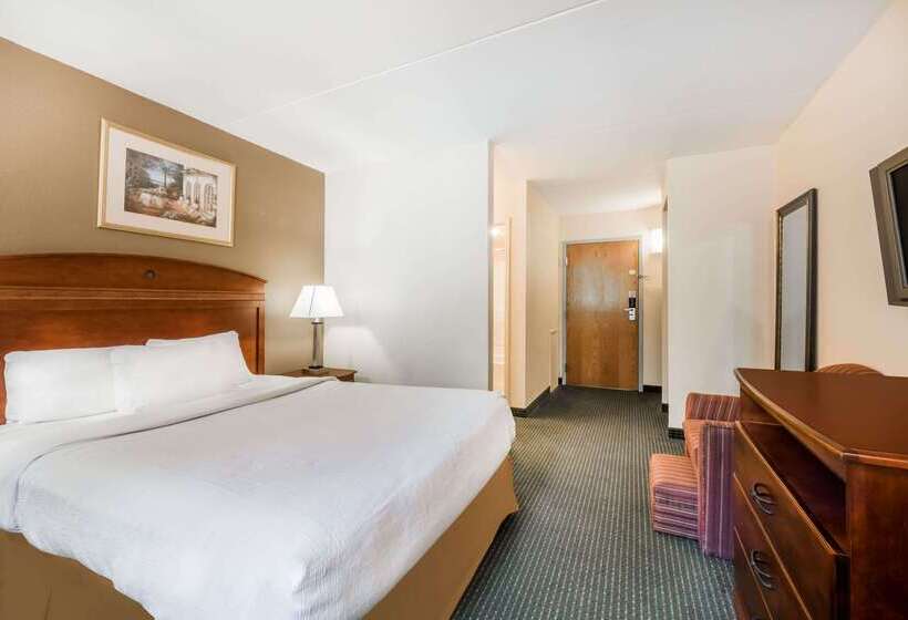 호텔 Ramada By Wyndham Harrisburg/hershey Area