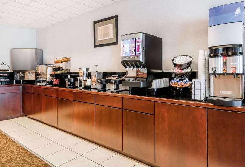 Отель Ramada By Wyndham Harrisburg/hershey Area