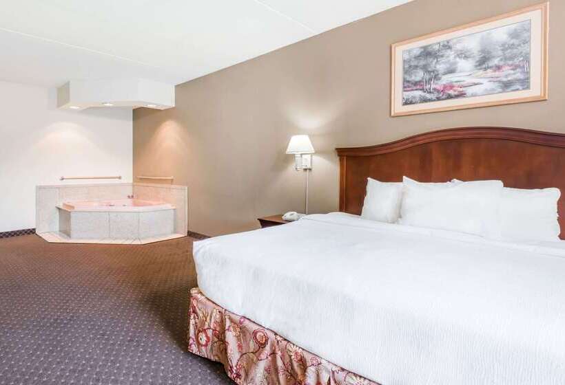 호텔 Ramada By Wyndham Harrisburg/hershey Area
