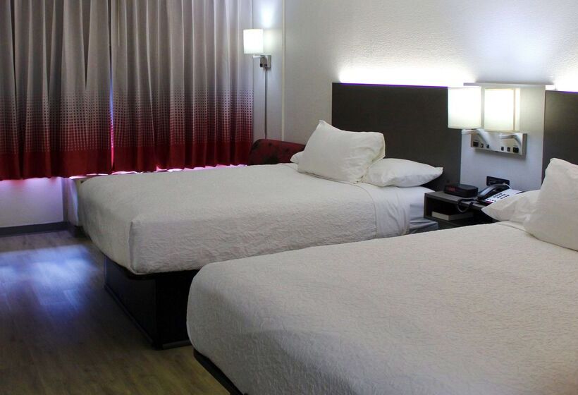 ホテル Ramada By Wyndham Harrisonburg