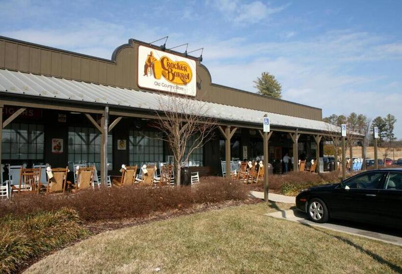 ホテル Ramada By Wyndham Harrisonburg