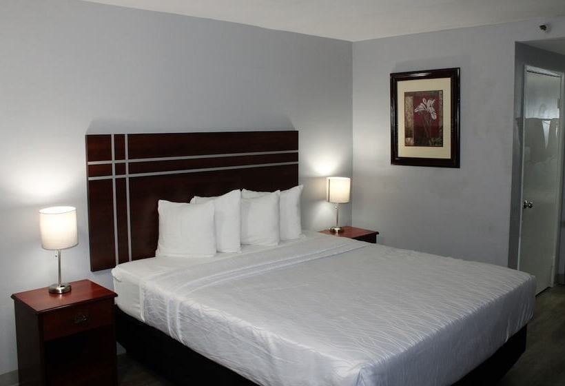 فندق Rancho San Diego Inn & Suites
