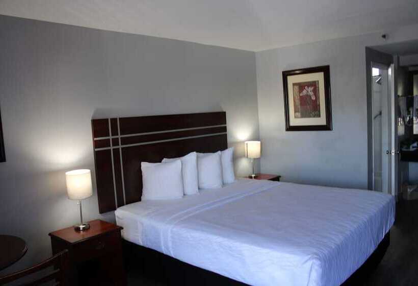 فندق Rancho San Diego Inn & Suites
