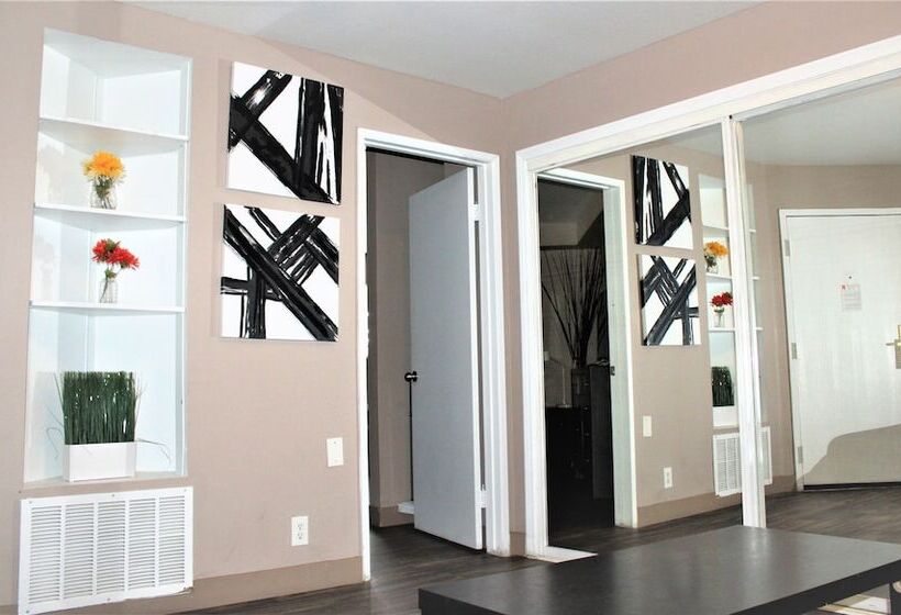 فندق Rancho San Diego Inn & Suites