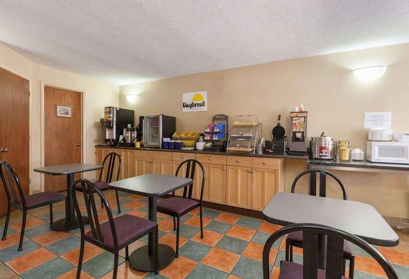 ホテル Red Carpet Inn Elkton