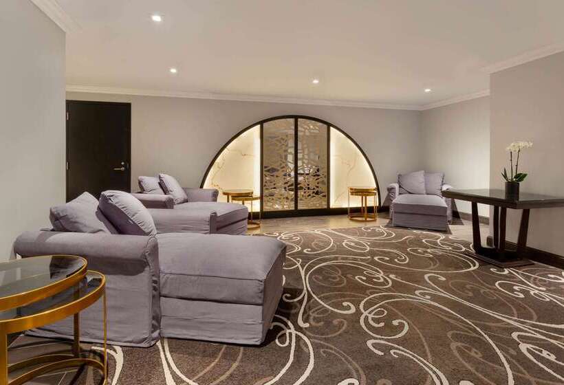 هتل Retlaw, Trademark Collection By Wyndham