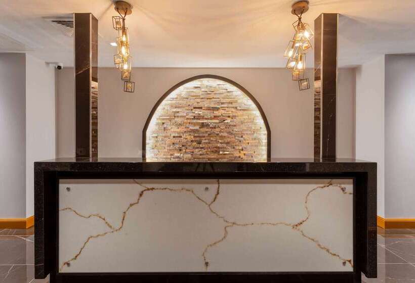 فندق Retlaw, Trademark Collection By Wyndham