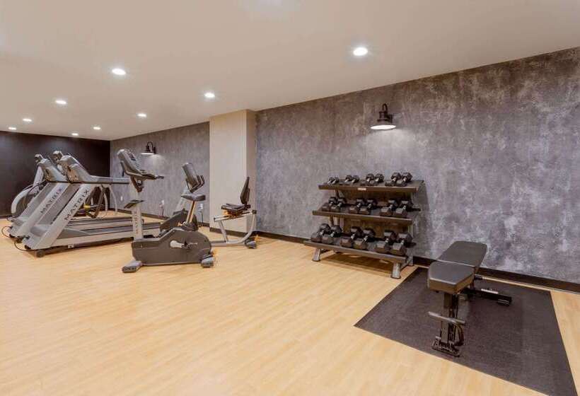 هتل Retlaw, Trademark Collection By Wyndham