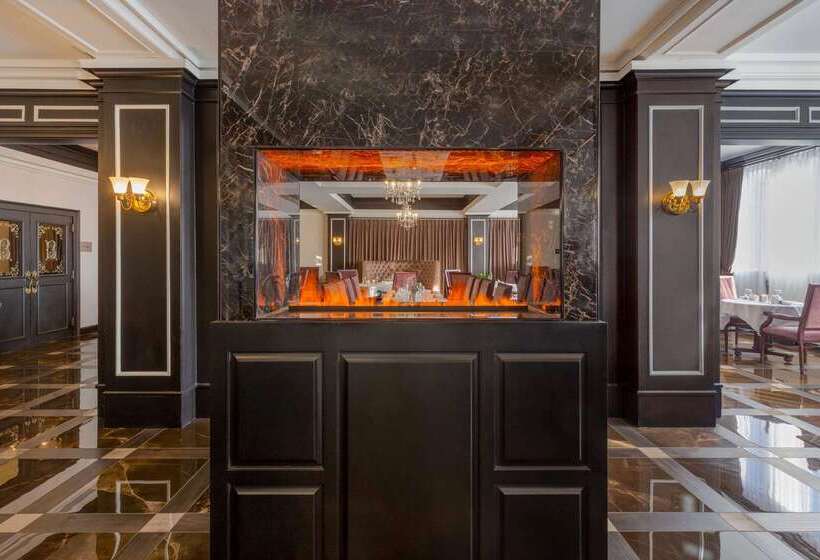 هتل Retlaw, Trademark Collection By Wyndham