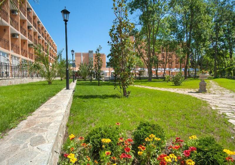 ホテル Riva All Inclusive