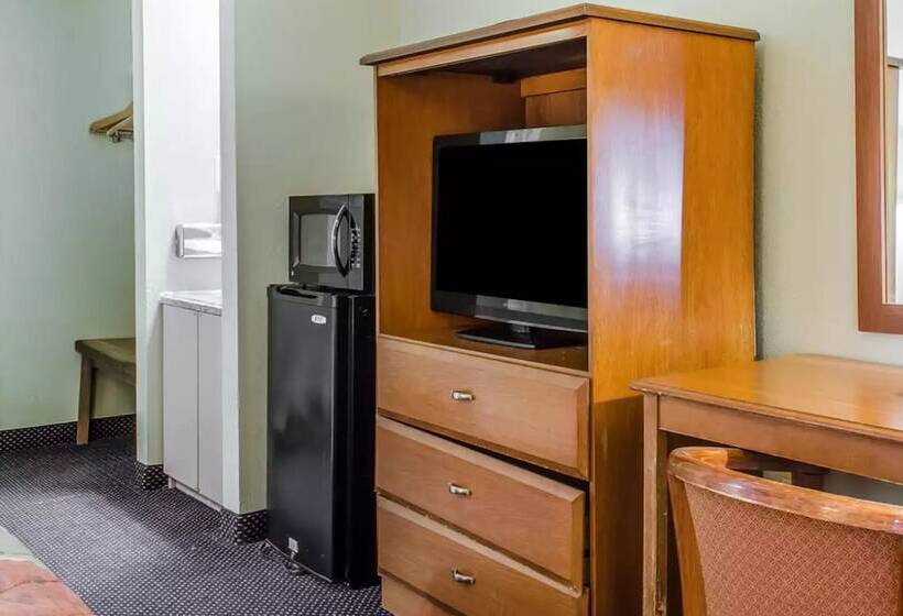 Отель Rodeway Inn