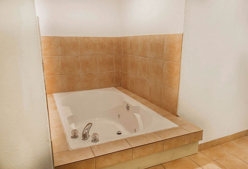 בית מלון כפרי Rodeway Inn Effingham