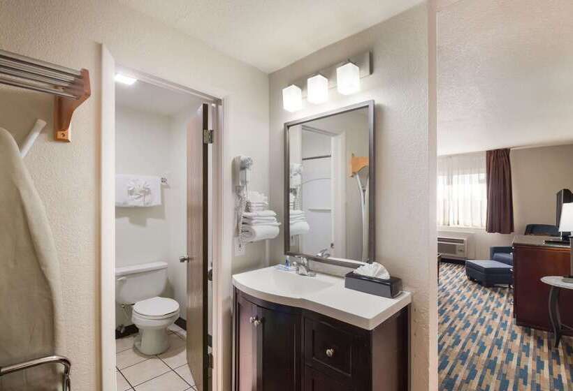 فندق Rodeway Inn Fort Morgan