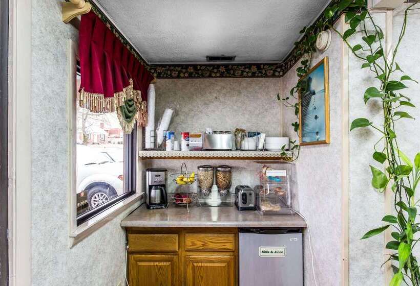 فندق Rodeway Inn