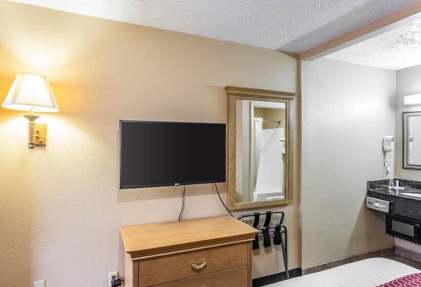 فندق Rodeway Inn