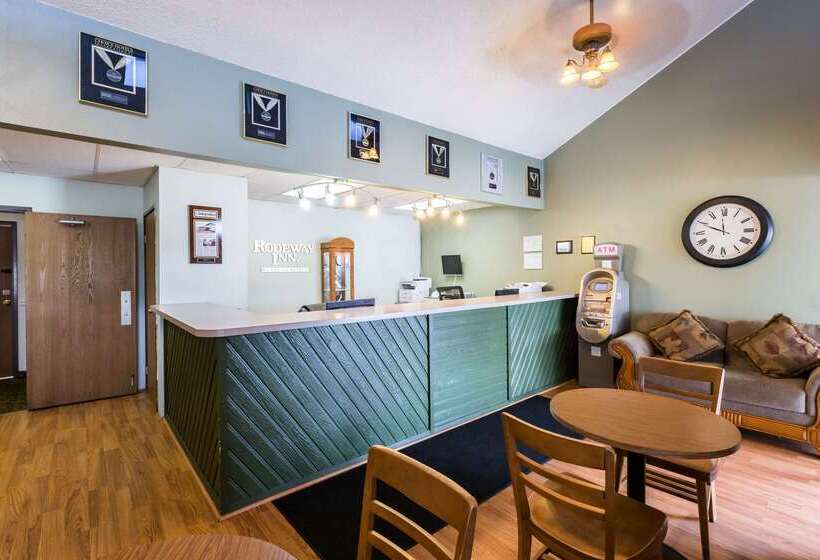 Отель Super 8 By Wyndham Grand Island