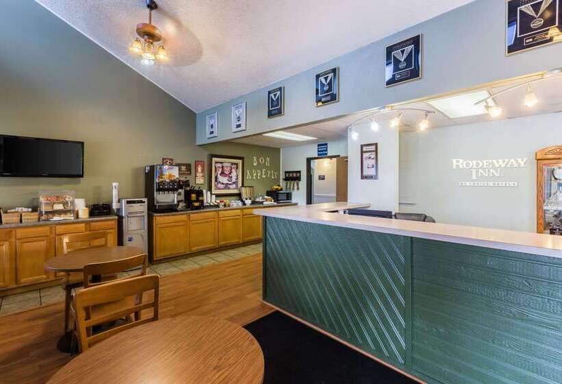 Отель Super 8 By Wyndham Grand Island