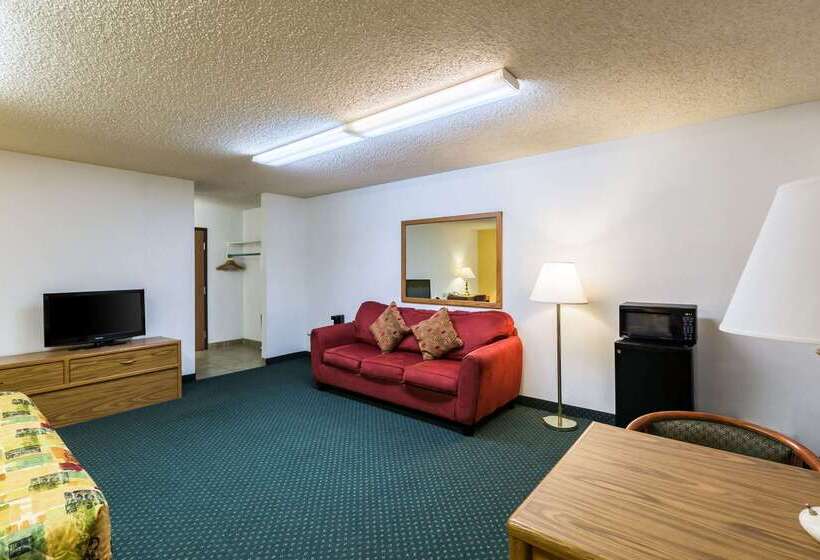 Отель Super 8 By Wyndham Grand Island