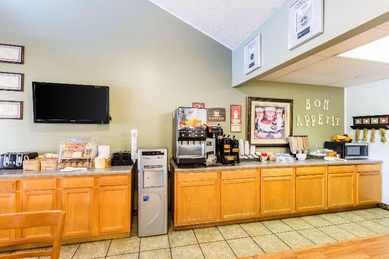 Отель Super 8 By Wyndham Grand Island