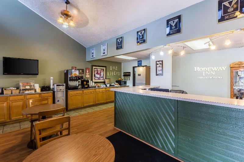 Отель Super 8 By Wyndham Grand Island