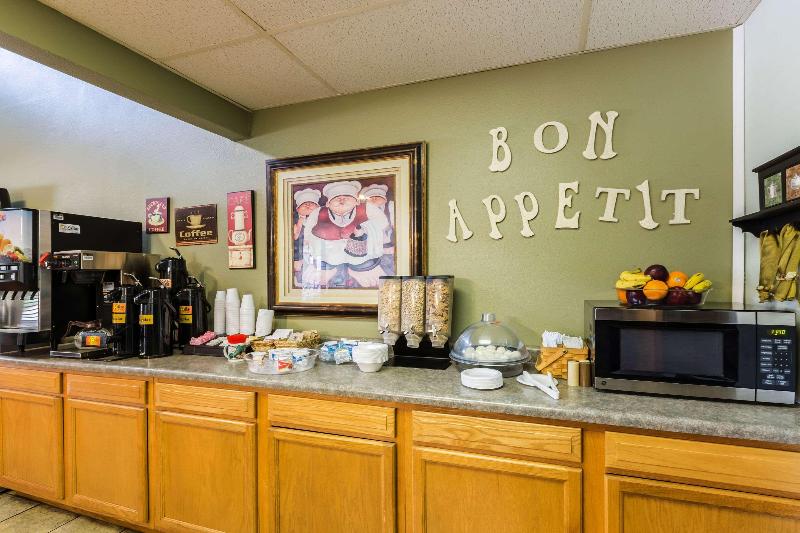 Отель Super 8 By Wyndham Grand Island