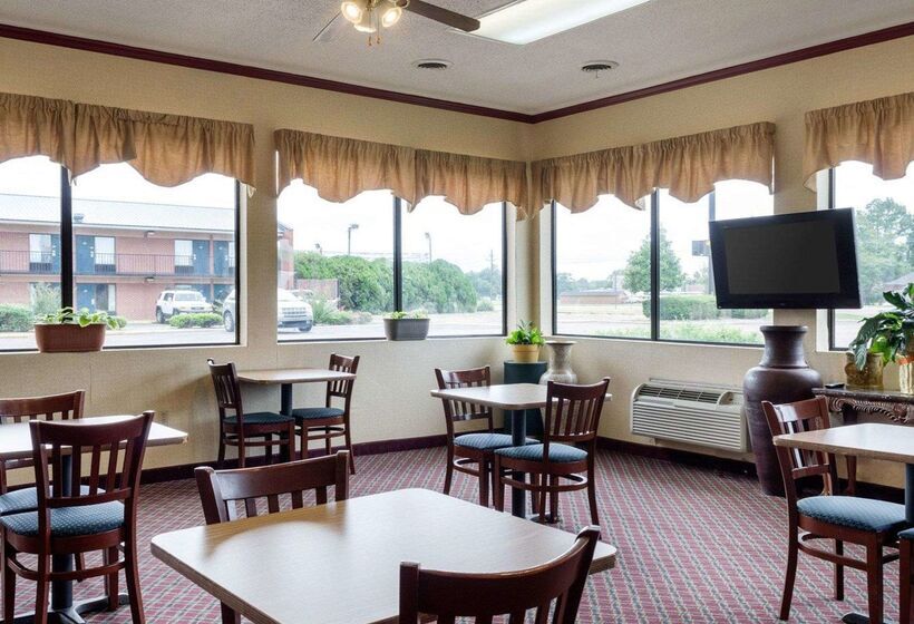 Motel 6 Greenwood, Ms