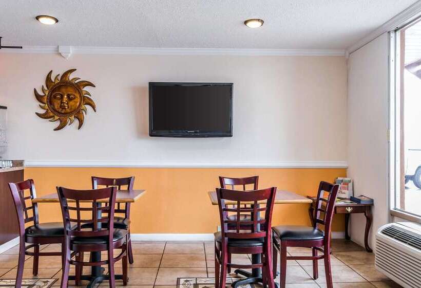 ホテル Rodeway Inn