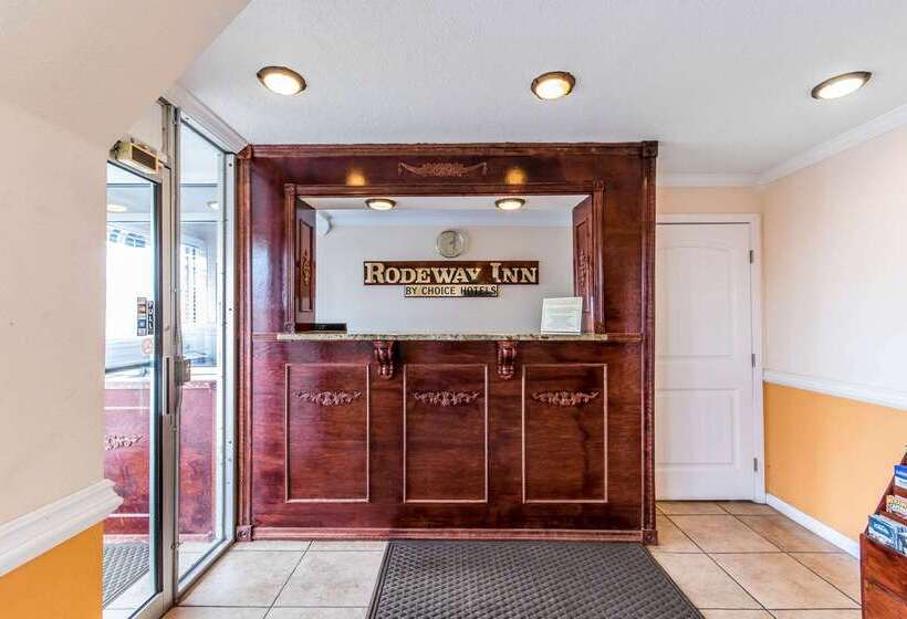 ホテル Rodeway Inn