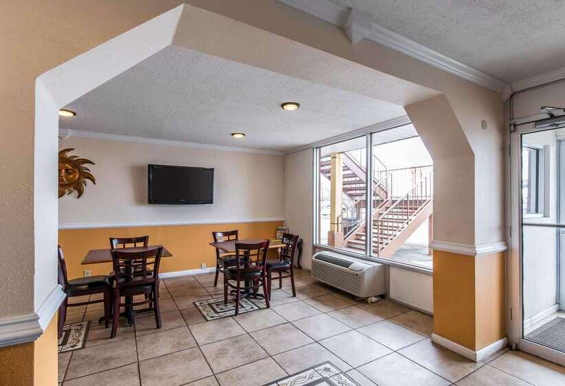 ホテル Rodeway Inn