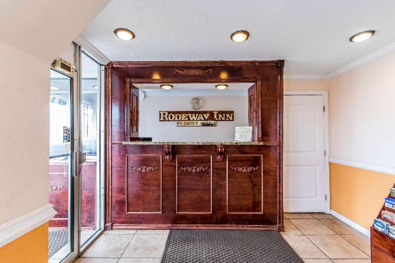 ホテル Rodeway Inn