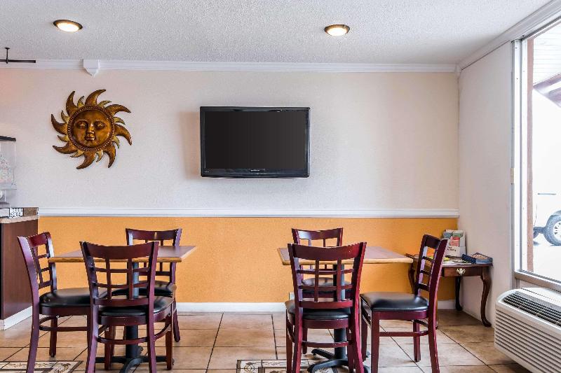 ホテル Rodeway Inn