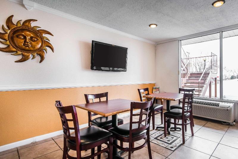 ホテル Rodeway Inn