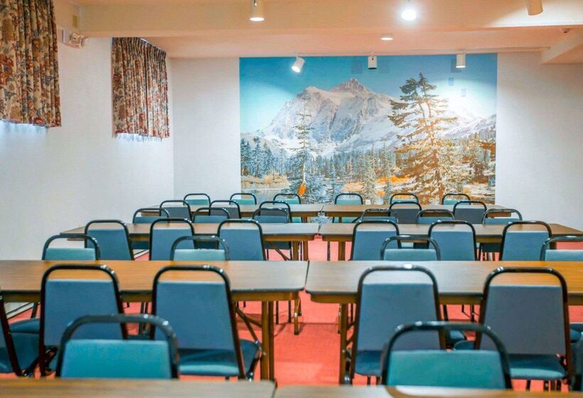 فندق Rodeway Inn