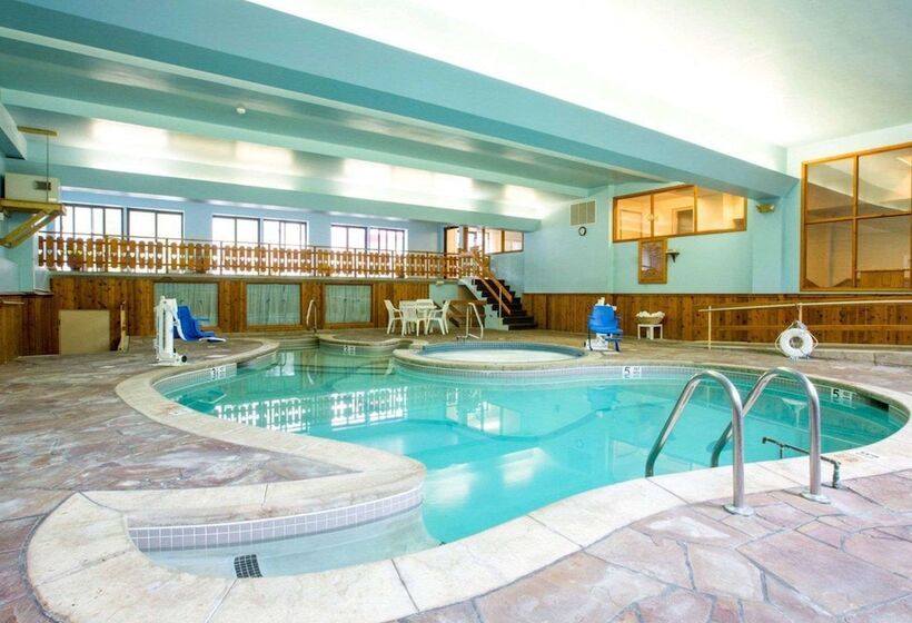 فندق Rodeway Inn