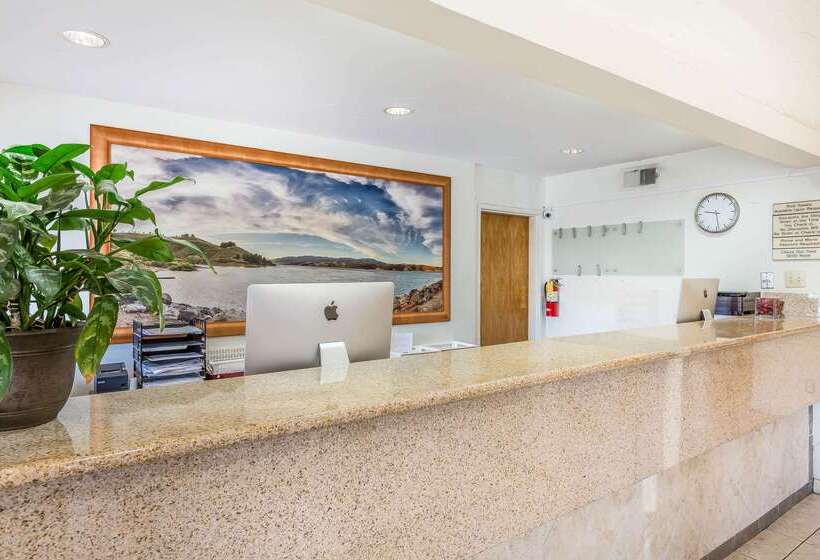 ホテル Rodeway Inn Magic Mountain Area