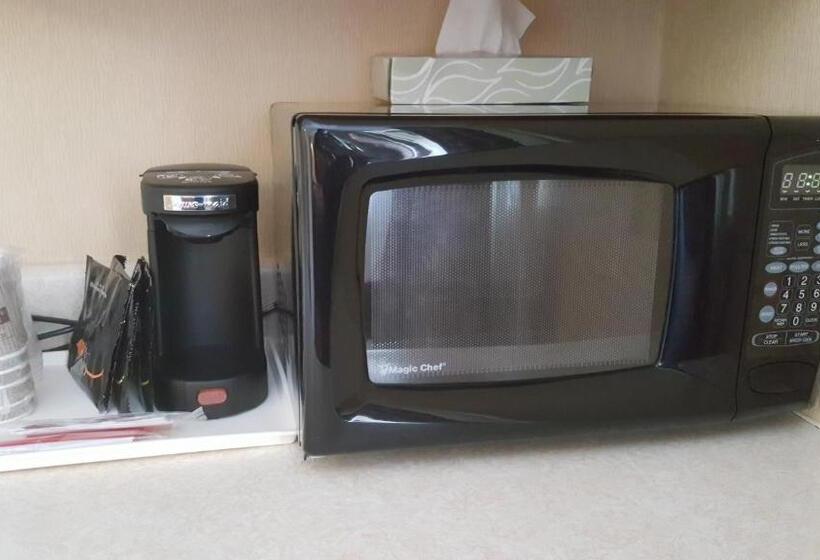 Отель Rodeway Inn & Suites Hershey