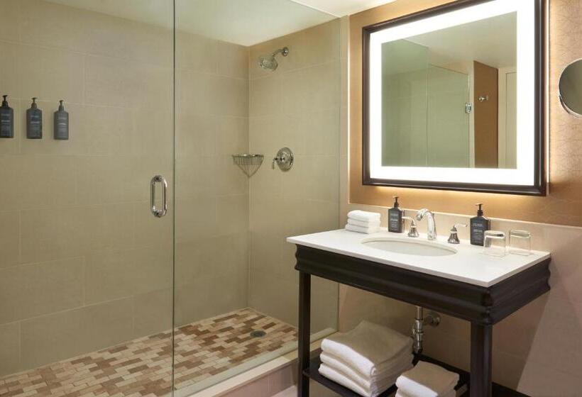 Sheraton Parkway Toronto North Hotel & Suites