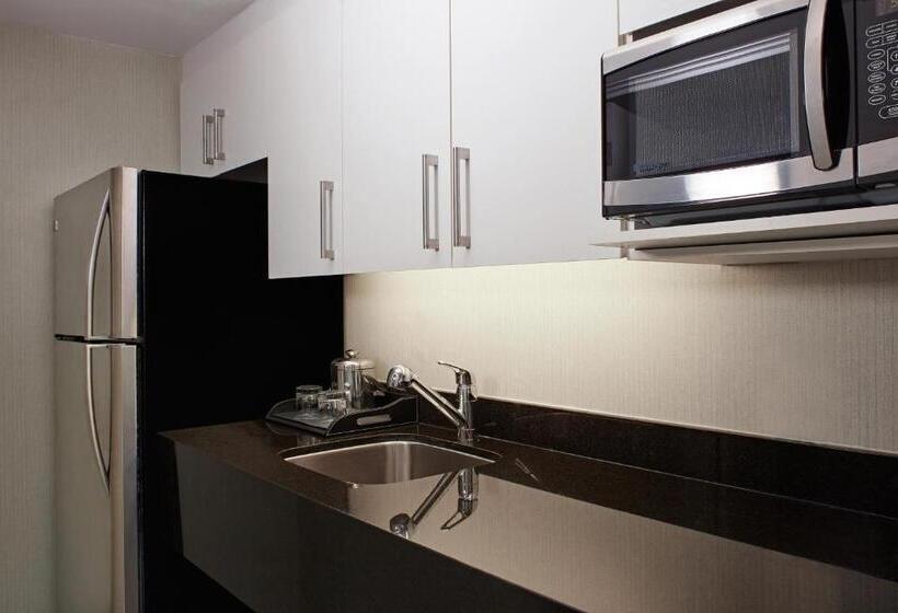 Sheraton Parkway Toronto North Hotel & Suites