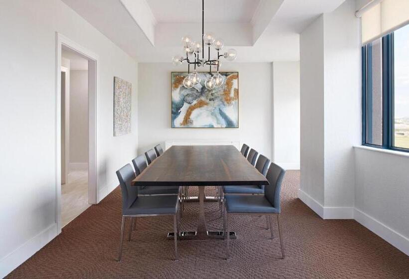 Sheraton Parkway Toronto North Hotel & Suites