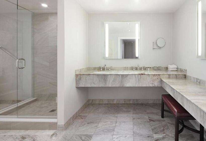 Sheraton Parkway Toronto North Hotel & Suites