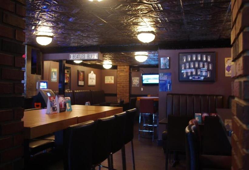 בית מלון כפרי South Hill Lodge