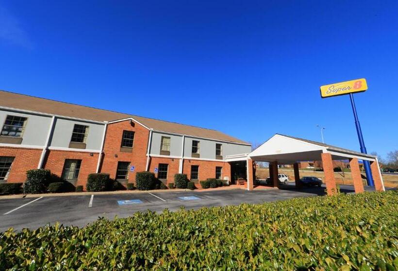 فندق Quality Inn