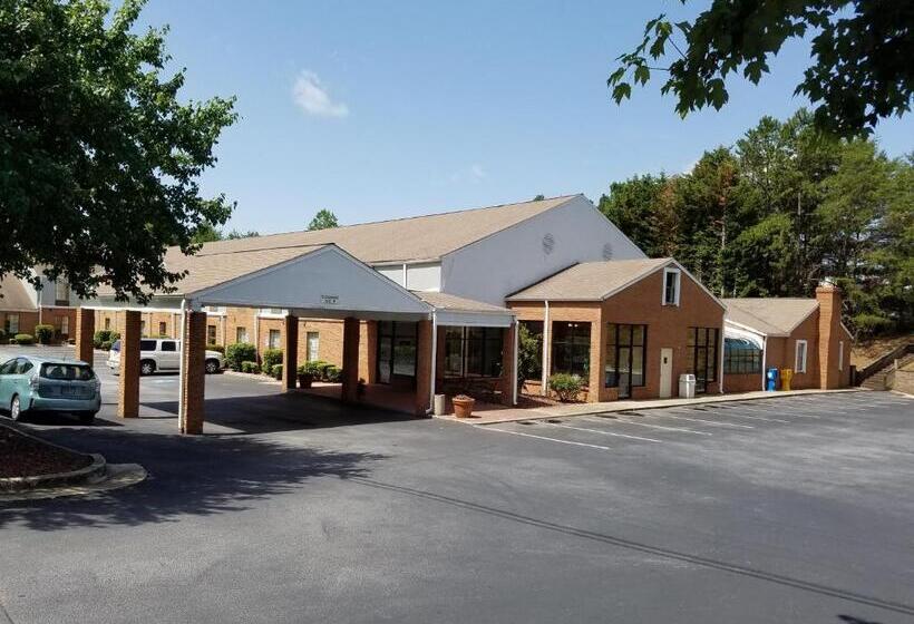 فندق Quality Inn