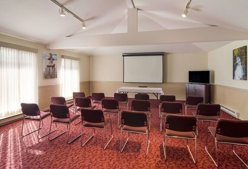 Surestay Hotel By Best Western North Vancouver Capilano