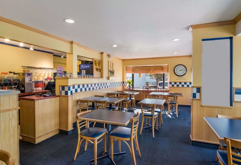 Surestay Hotel By Best Western North Vancouver Capilano