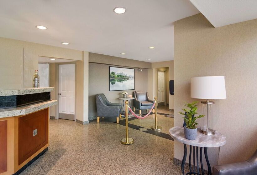 Surestay Hotel By Best Western North Vancouver Capilano