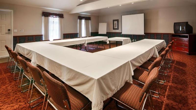 Surestay Hotel By Best Western North Vancouver Capilano