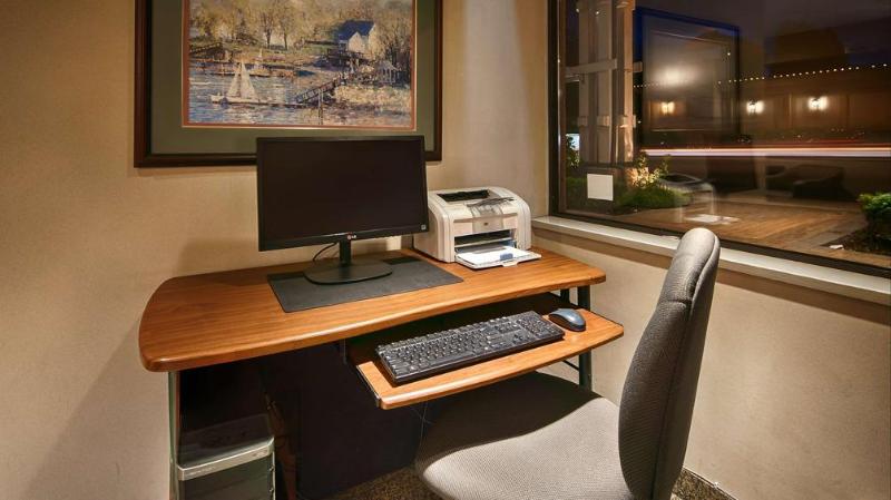 Surestay Hotel By Best Western North Vancouver Capilano
